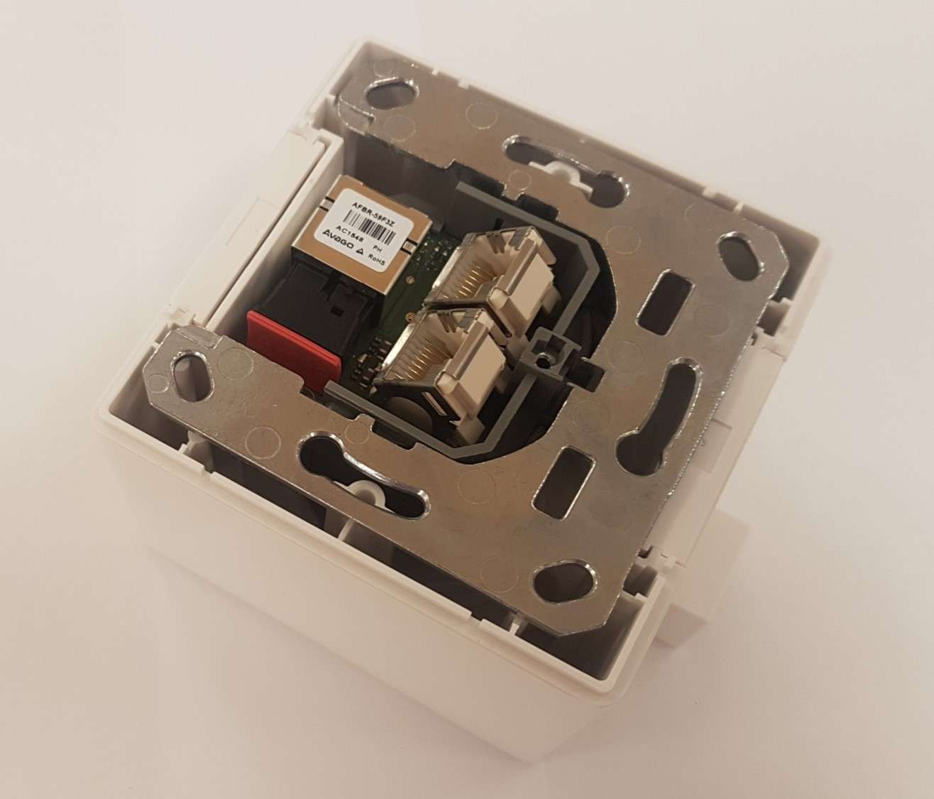 ACT1002 Empotrado - Conversor de medios para fibra óptica plástica 1 Gbps