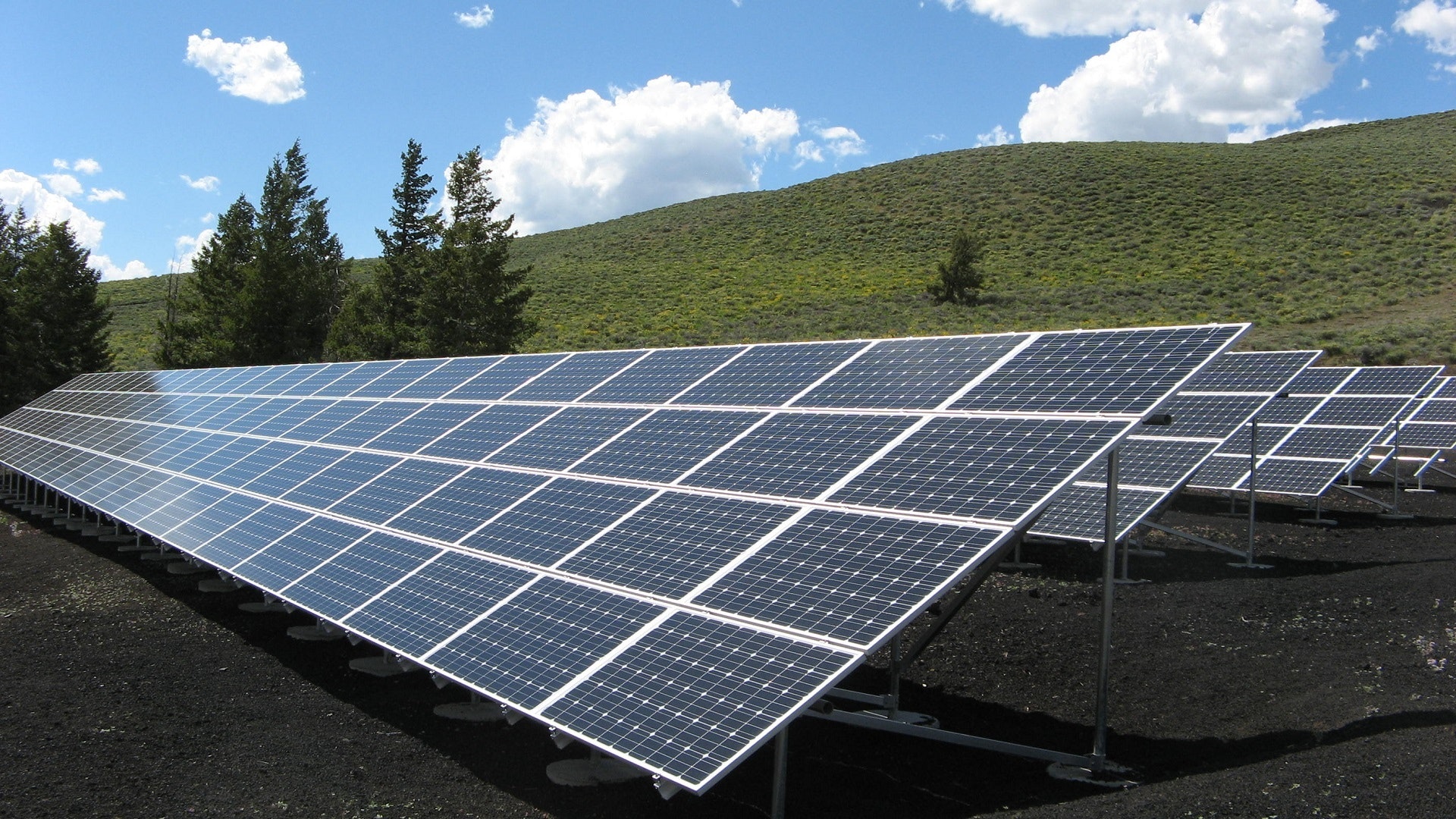 Instalación fotovoltaica y conectividad